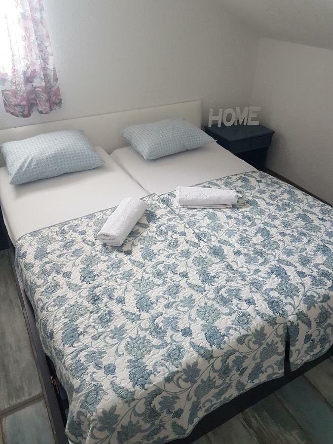 Prenociste-Sobe-Rooms-Aman Bihać Dış mekan fotoğraf